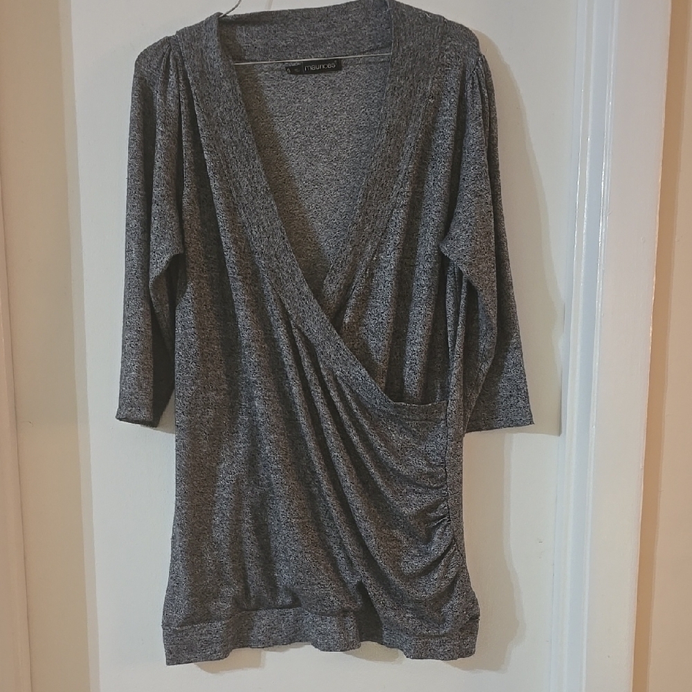 Maurices Ladies Gray Wrap-Style Knit Top‎ Sz 0